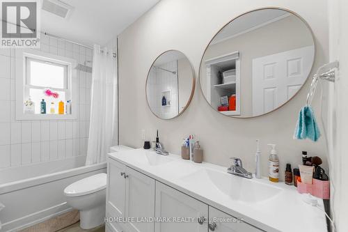 67 Seven Oaks Drive, Hamilton, ON - Indoor Photo Showing Bathroom