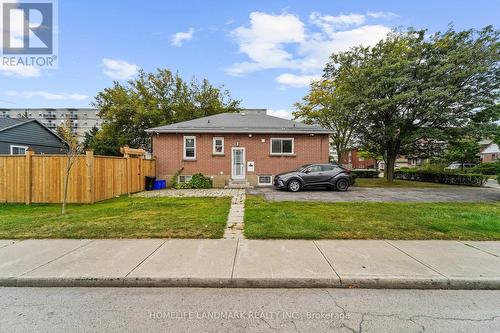 67 Seven Oaks Drive, Hamilton, ON - Outdoor