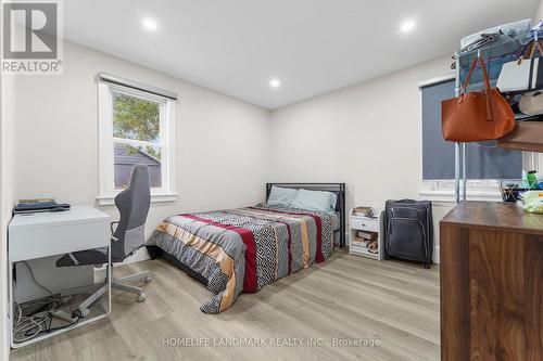 67 Seven Oaks Drive, Hamilton, ON - Indoor Photo Showing Bedroom