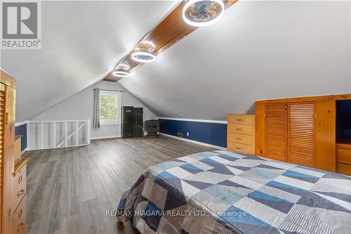 47 Cunningham Street, Thorold, ON - Indoor Photo Showing Bedroom