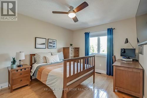 1407 Bayshire Drive, Oakville, ON - Indoor Photo Showing Bedroom