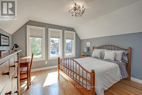 1407 Bayshire Drive, Oakville, ON - Indoor Photo Showing Bedroom