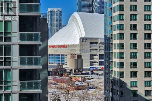 703 - 12 York Street, Toronto, ON - Outdoor With Facade