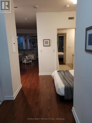 703 - 12 York Street, Toronto, ON - Indoor Photo Showing Other Room