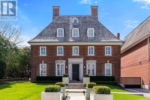 148 Forest Hill Road, Toronto, ON - Outdoor With Facade