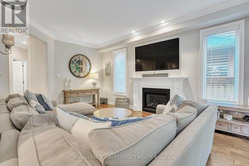 97 Jewel House Lane, Barrie, ON - Indoor Photo Showing Living Room With Fireplace