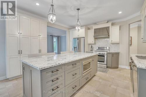 97 Jewel House Lane, Barrie, ON - Indoor Photo Showing Kitchen With Upgraded Kitchen