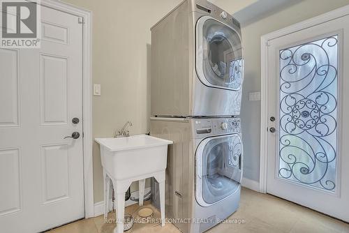 97 Jewel House Lane, Barrie, ON - Indoor Photo Showing Laundry Room