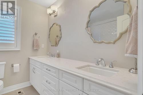 97 Jewel House Lane, Barrie, ON - Indoor Photo Showing Bathroom