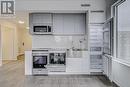 618 - 270 Dufferin Street, Toronto, ON  - Indoor Photo Showing Kitchen 