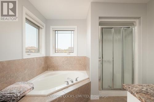 307 Louden Terrace, Peterborough (Monaghan), ON - Indoor Photo Showing Bathroom