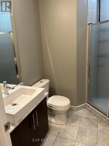 2105 - 65 Bremner Boulevard, Toronto, ON - Indoor Photo Showing Bathroom