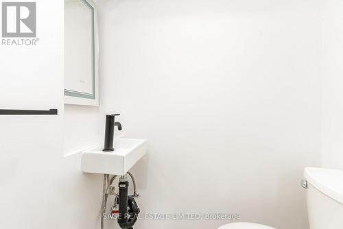 Lower - 443 Manning Avenue, Toronto, ON - Indoor Photo Showing Bathroom