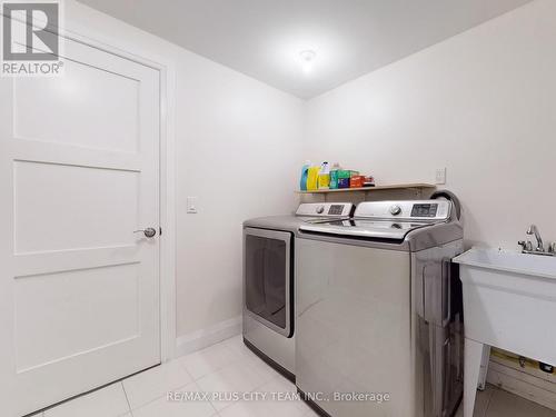 34A Maybourne Avenue, Toronto, ON - Indoor Photo Showing Laundry Room