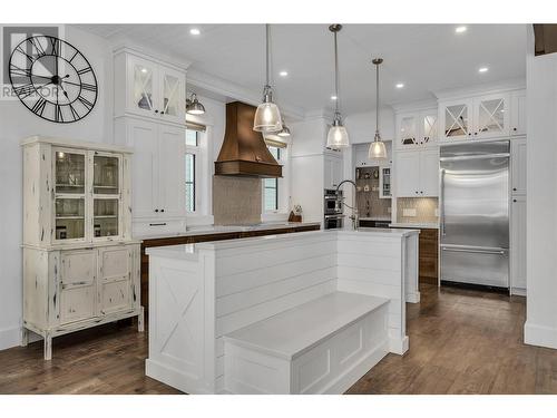 2191 Lavetta Drive, Kelowna, BC - Indoor Photo Showing Kitchen With Upgraded Kitchen