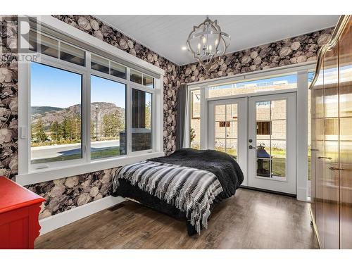 2191 Lavetta Drive, Kelowna, BC - Indoor Photo Showing Bedroom