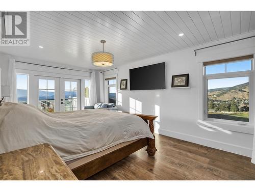 2191 Lavetta Drive, Kelowna, BC - Indoor Photo Showing Bedroom