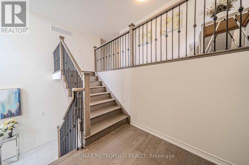 11 Upbound Court, East Gwillimbury, ON - Indoor Photo Showing Other Room