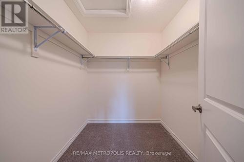 11 Upbound Court, East Gwillimbury, ON - Indoor With Storage