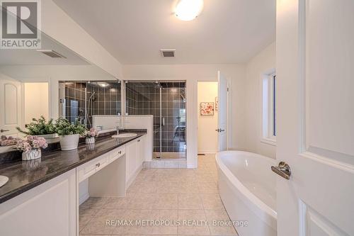 11 Upbound Court, East Gwillimbury, ON - Indoor Photo Showing Bathroom