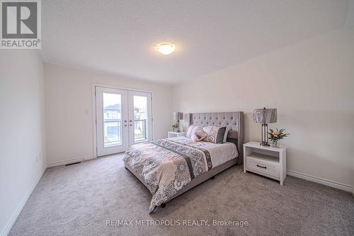 11 Upbound Court, East Gwillimbury, ON - Indoor Photo Showing Bedroom