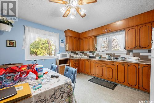 878 Edgar Street, Regina, SK - Indoor