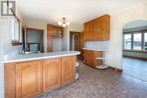 895 Highway 7 Road, Kawartha Lakes, ON - Indoor Photo Showing Kitchen