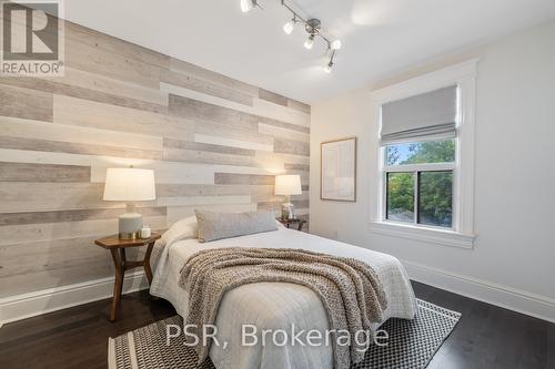 21 Burnfield Avenue, Toronto, ON - Indoor Photo Showing Bedroom