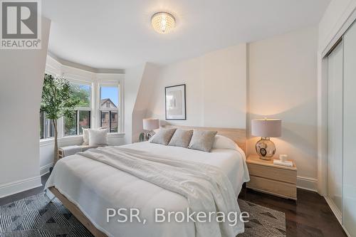 21 Burnfield Avenue, Toronto, ON - Indoor Photo Showing Bedroom