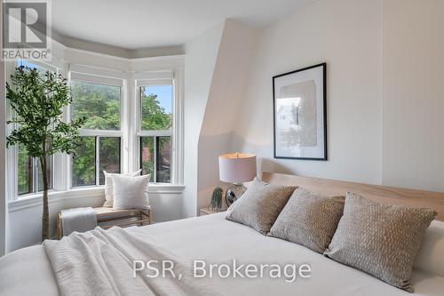 21 Burnfield Avenue, Toronto, ON - Indoor Photo Showing Bedroom