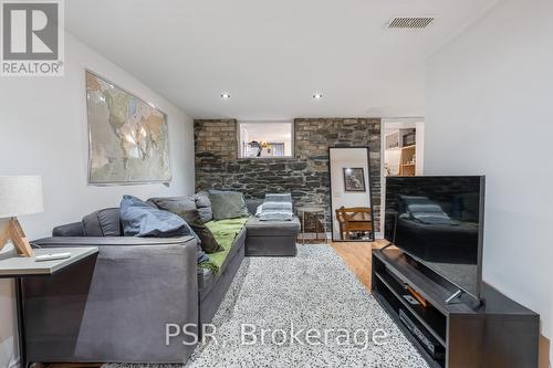 21 Burnfield Avenue, Toronto, ON - Indoor Photo Showing Living Room With Fireplace