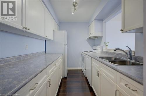 10 Ellen Street E Unit# 803, Kitchener, ON - Indoor Photo Showing Kitchen With Double Sink