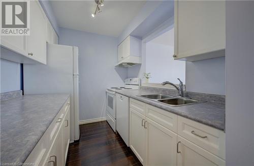 10 Ellen Street E Unit# 803, Kitchener, ON - Indoor Photo Showing Kitchen With Double Sink