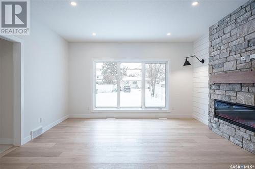 1308 14Th Street E, Saskatoon, SK - Indoor With Fireplace