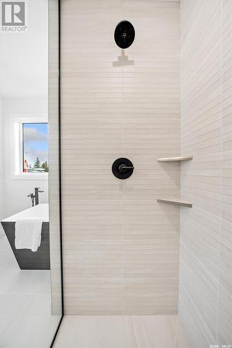 1308 14Th Street E, Saskatoon, SK - Indoor Photo Showing Bathroom