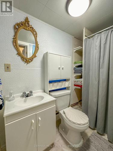 367 D'Iberville Avenue, Iroquois Falls, ON - Indoor Photo Showing Bathroom