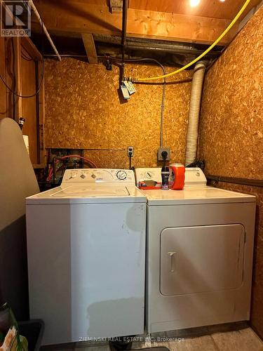 367 D'Iberville Avenue, Iroquois Falls, ON - Indoor Photo Showing Laundry Room