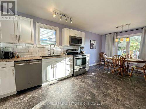 367 D'Iberville Avenue, Iroquois Falls, ON - Indoor Photo Showing Kitchen With Double Sink