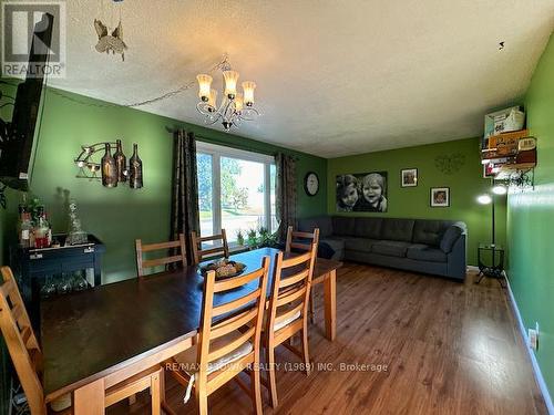 39 Houle Street, Hearst, ON - Indoor Photo Showing Dining Room