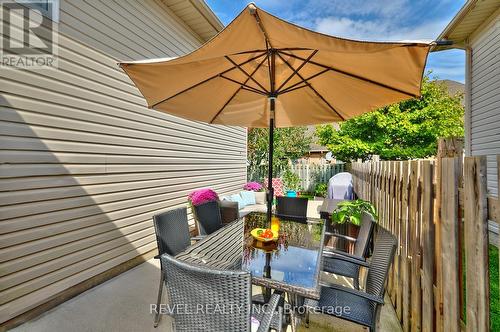 8159 Barrett Crescent, Niagara Falls, ON - Outdoor With Deck Patio Veranda With Exterior