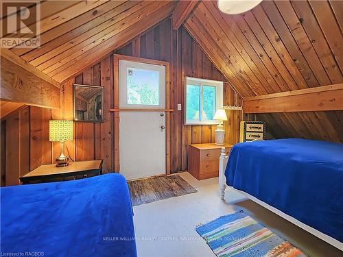 17 Thomas St, South Bruce Peninsula, ON - Indoor Photo Showing Bedroom