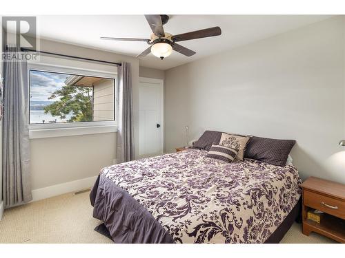 3908 Bluebird Road, Kelowna, BC - Indoor Photo Showing Bedroom