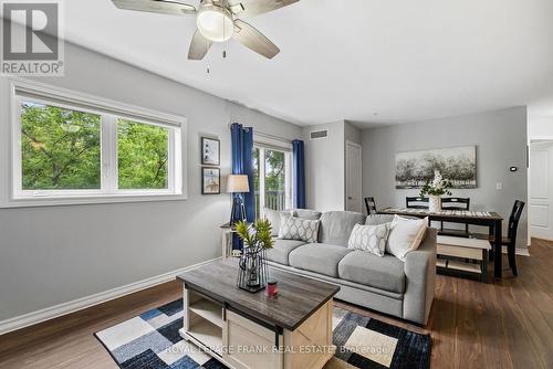 303 - 112 Simcoe Road, Bradford West Gwillimbury (Bradford), ON - Indoor Photo Showing Living Room