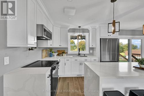 3784 County Road 3, Prince Edward County (Ameliasburgh), ON - Indoor Photo Showing Kitchen With Stainless Steel Kitchen With Upgraded Kitchen