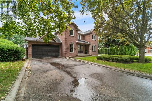 133 Arten Avenue, Richmond Hill, ON - Outdoor With Facade