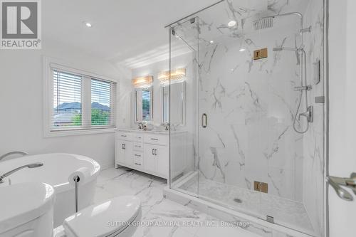 133 Arten Avenue, Richmond Hill, ON - Indoor Photo Showing Bathroom