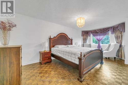 133 Arten Avenue, Richmond Hill, ON - Indoor Photo Showing Bedroom