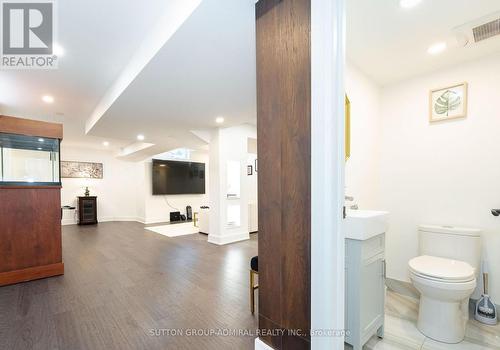 133 Arten Avenue, Richmond Hill, ON - Indoor Photo Showing Bathroom