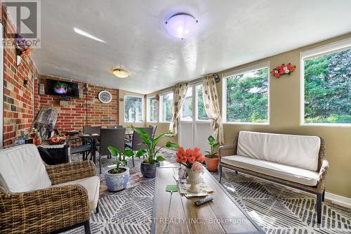 599 Fox Hollow Court, Woodstock, ON - Indoor Photo Showing Living Room