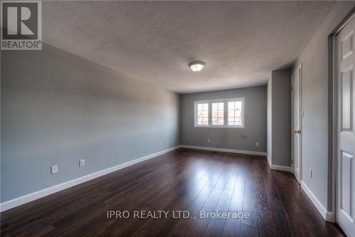 298 Activa Avenue, Kitchener, ON - Indoor Photo Showing Other Room